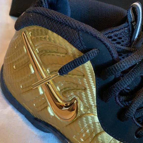 Nike little posite pro